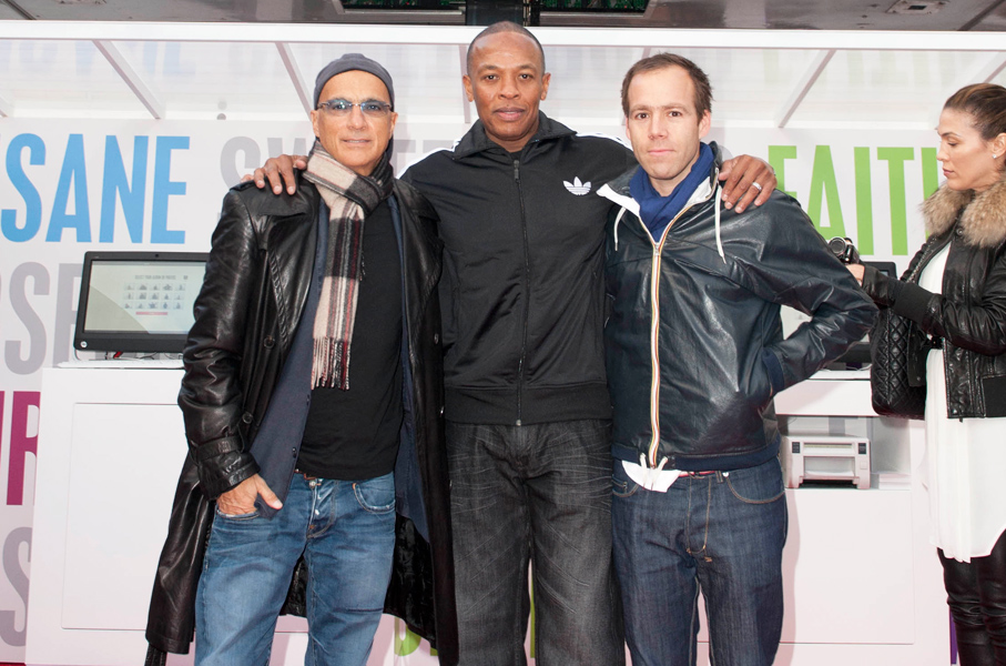  Apple Musicのジミー・アイオヴィン氏「ストリーミングサービスは悪い状況にある」