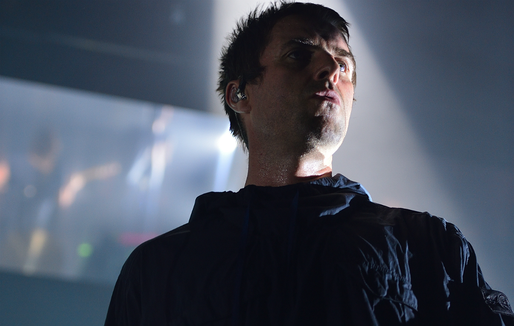 リアム・ギャラガー、“For What It’s Worth”のスタジオ・ライヴ映像が公開に NME Japan