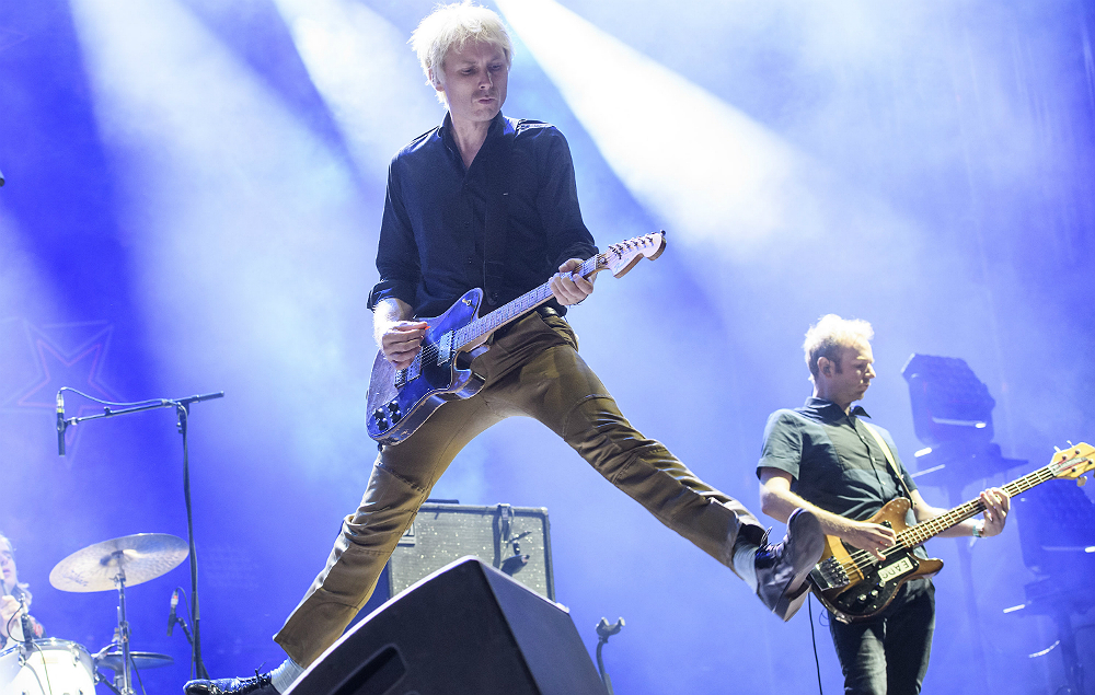 フランツ・フェルディナンド、10/25に新曲をリリースすることを予告か NME Japan