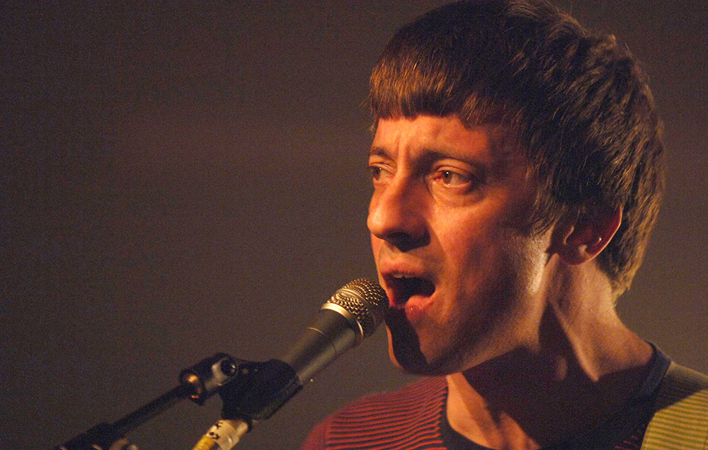 ブラーのグレアム・コクソン、先日公開した“Falling”のミュージック