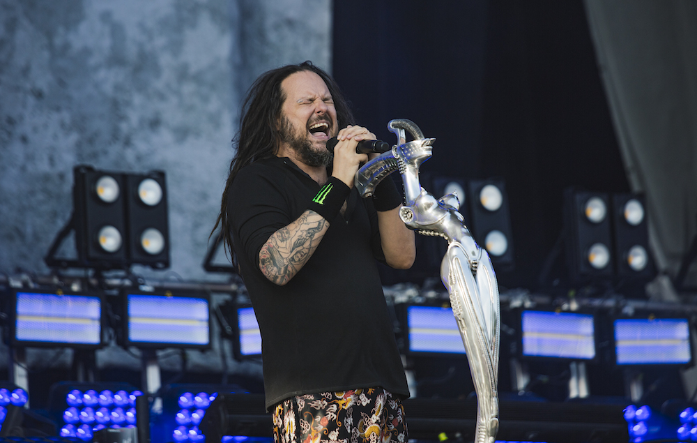 コーンのジョナサン・デイヴィス、バンドの次回作について語る | NME Japan