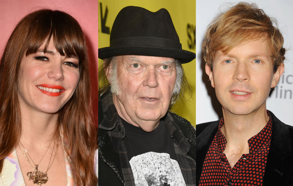 ベックとジェニー ルイス ニール ヤングの Harvest Moon を満月の空の下でカヴァー Nme Japan