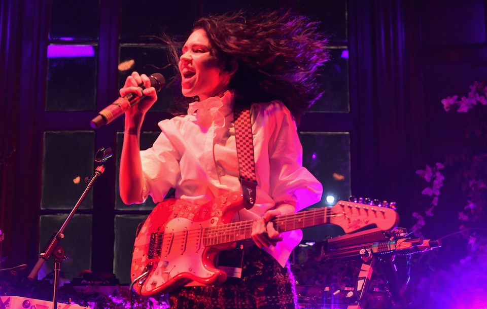 グライムス、通算5作目となるニュー・アルバムのタイトルとコンセプトを発表 NME Japan