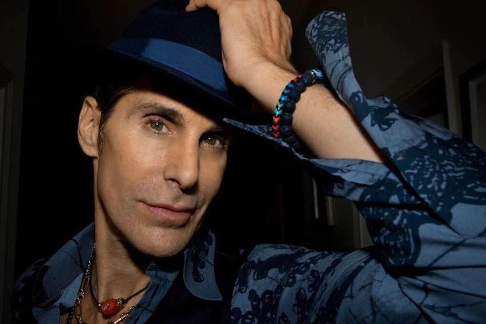 ペリー・ファレル、18年ぶりとなるソロ・アルバムをリリースすることを