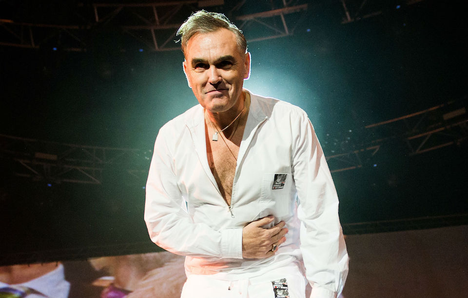 モリッシー、他のアーティストのアルバムに自身のサインを入れて