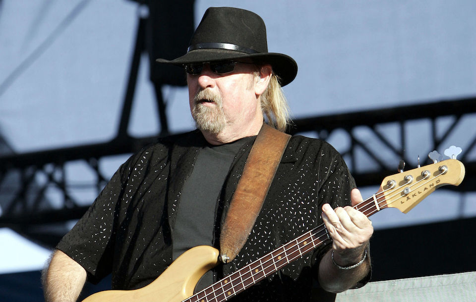 レーナード・スキナードの結成メンバーで38スペシャルのラリー