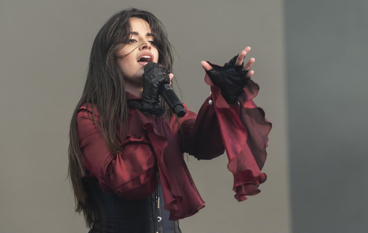 カミラ カベロ ニュー シングル Don T Go Yet がミュージック ビデオと共に公開 Nme Japan