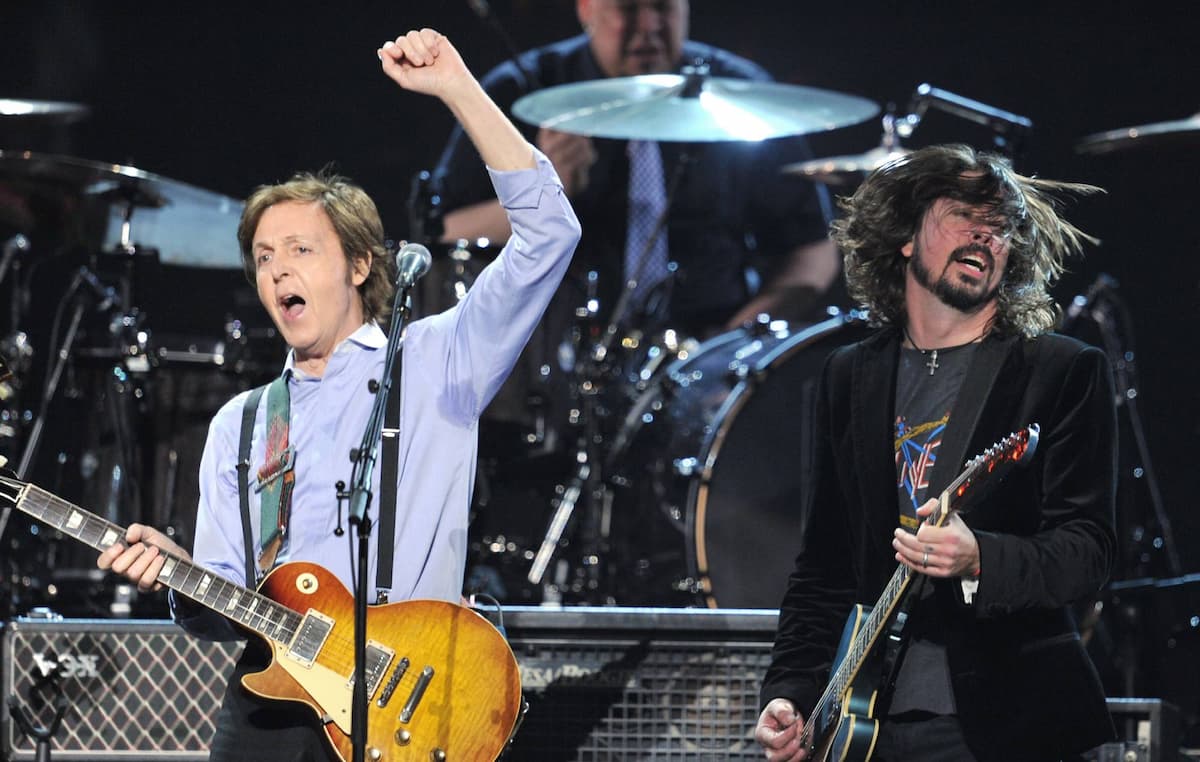 フー・ファイターズのデイヴ・グロール、自身の音楽的ヒーローと