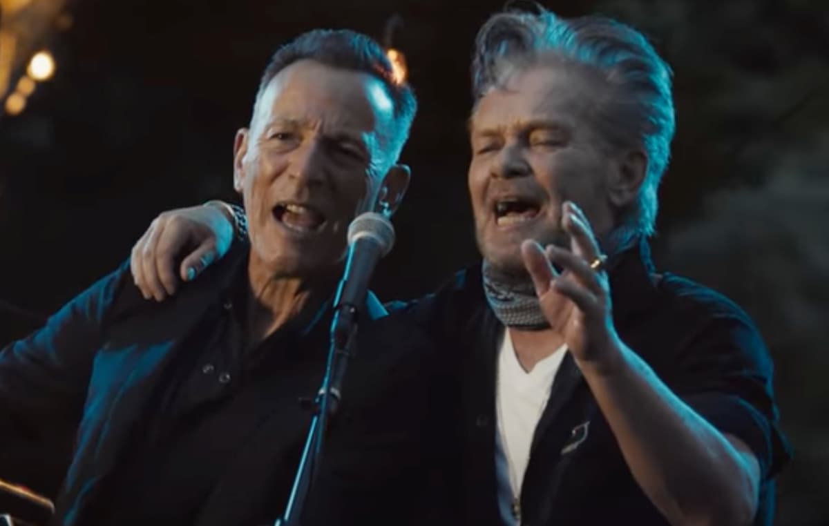 Bruce Springsteen and John Mellencamp collaborate on "Wasted Days" thumbnail