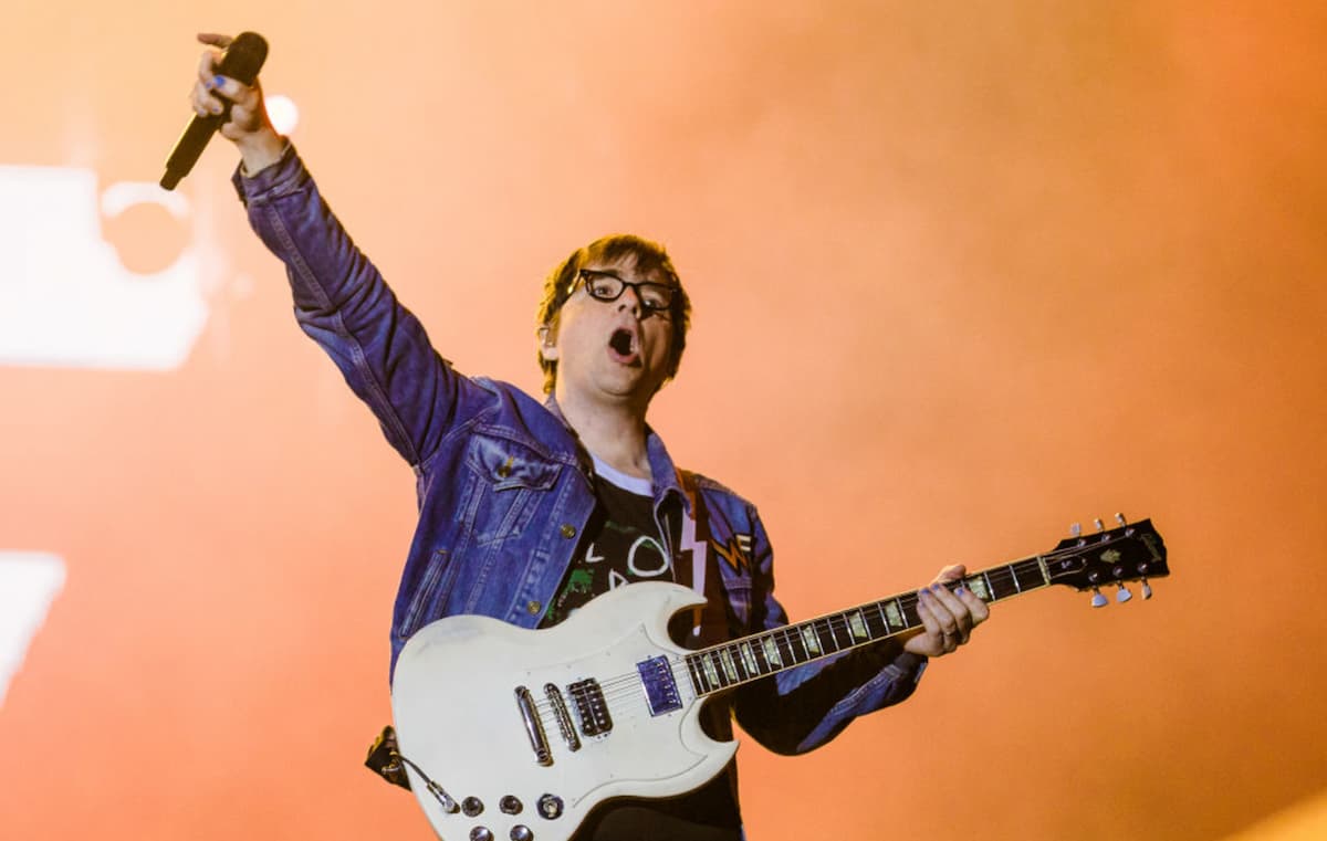 ウィーザーのリヴァース・クオモ、デモ音源を聴ける独自のストリーミング・アプリを公開 NME Japan