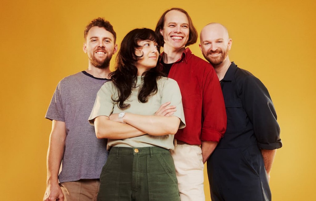 ザ・ベス、最新作のデラックス盤より“I Told You That I Was Afraid”のアコースティック音源を公開 NME Japan