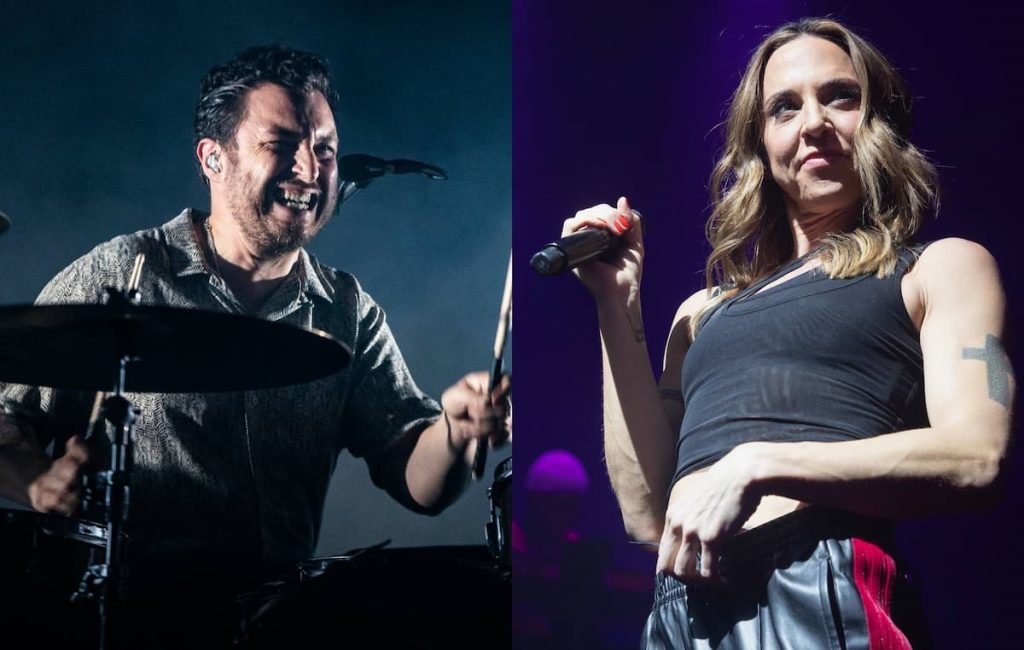 アークティック・モンキーズのマット・ヘルダース、グラミー賞を逃すもメラニー・チズムに会えた喜びをコメント NME Japan