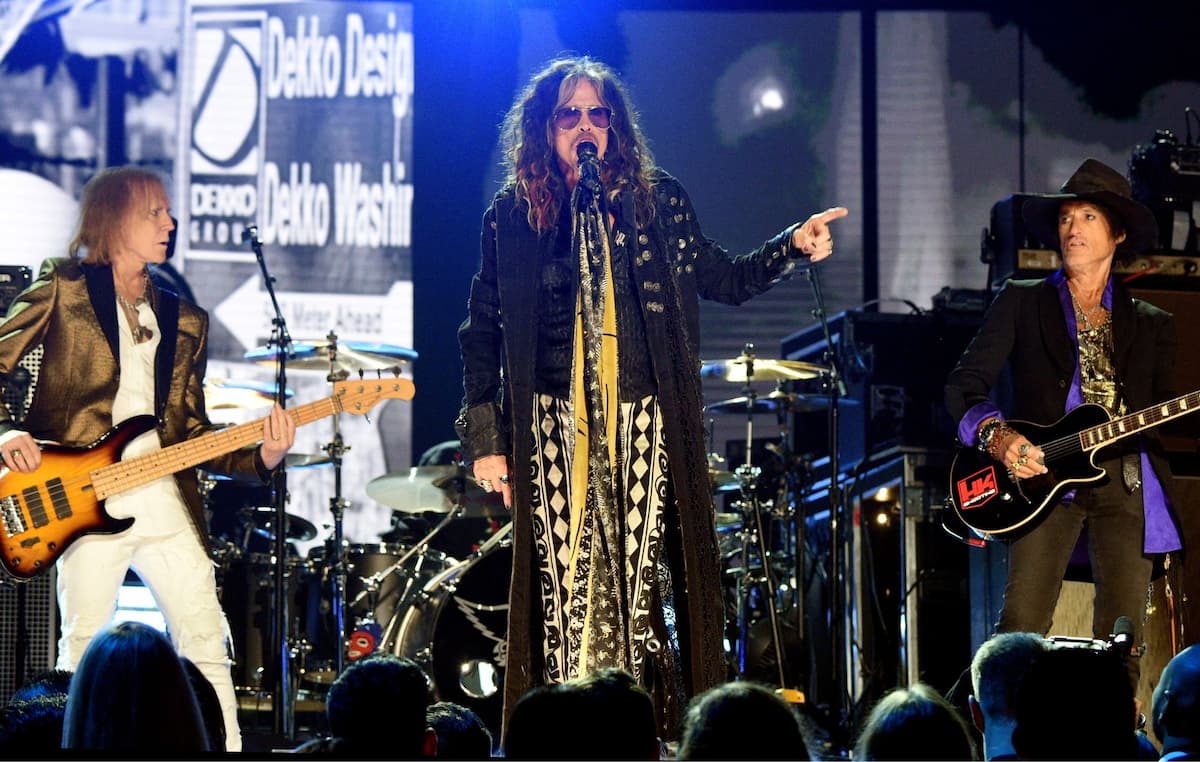Aerosmith2000x1270-1-1.jpg