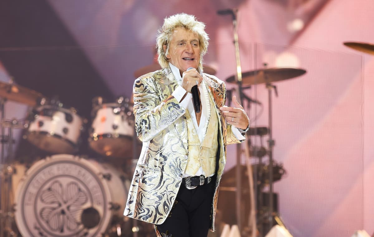 RodStewartGlastonbury-legend-