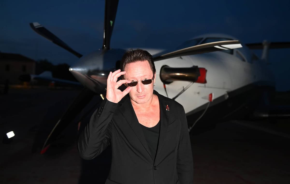 ジュリアン・レノン、皮膚ガンと診断されて緊急手術を行ったことが