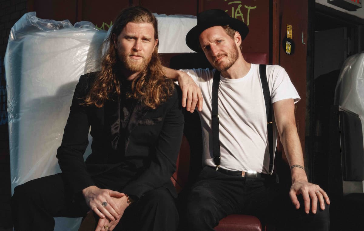ザ・ルミニアーズ、新作のリリースを発表＆新曲“Same Old Song”が公開