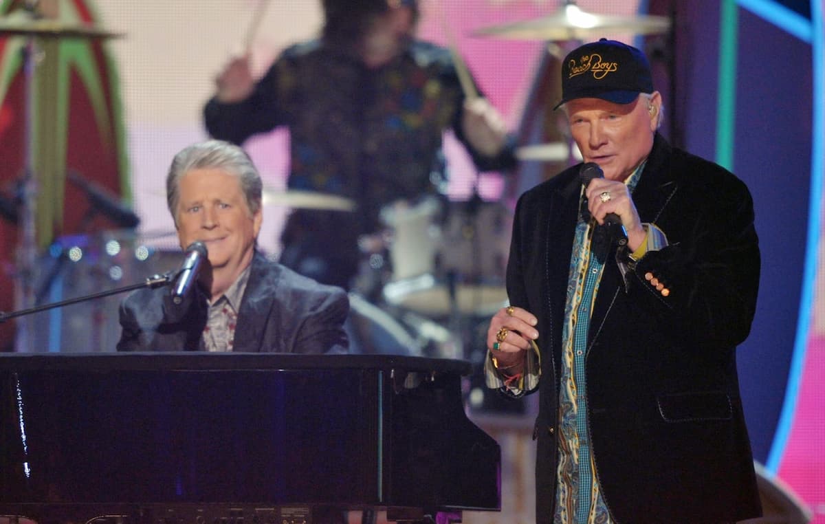 MikeLoveTheBeachBoys-Brian-
