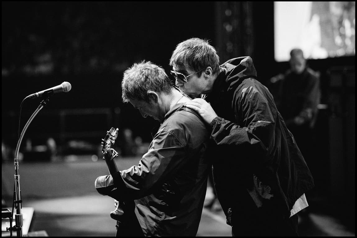 オアシス、“Wonderwall”のリリース30周年を受けて7インチ・シングル