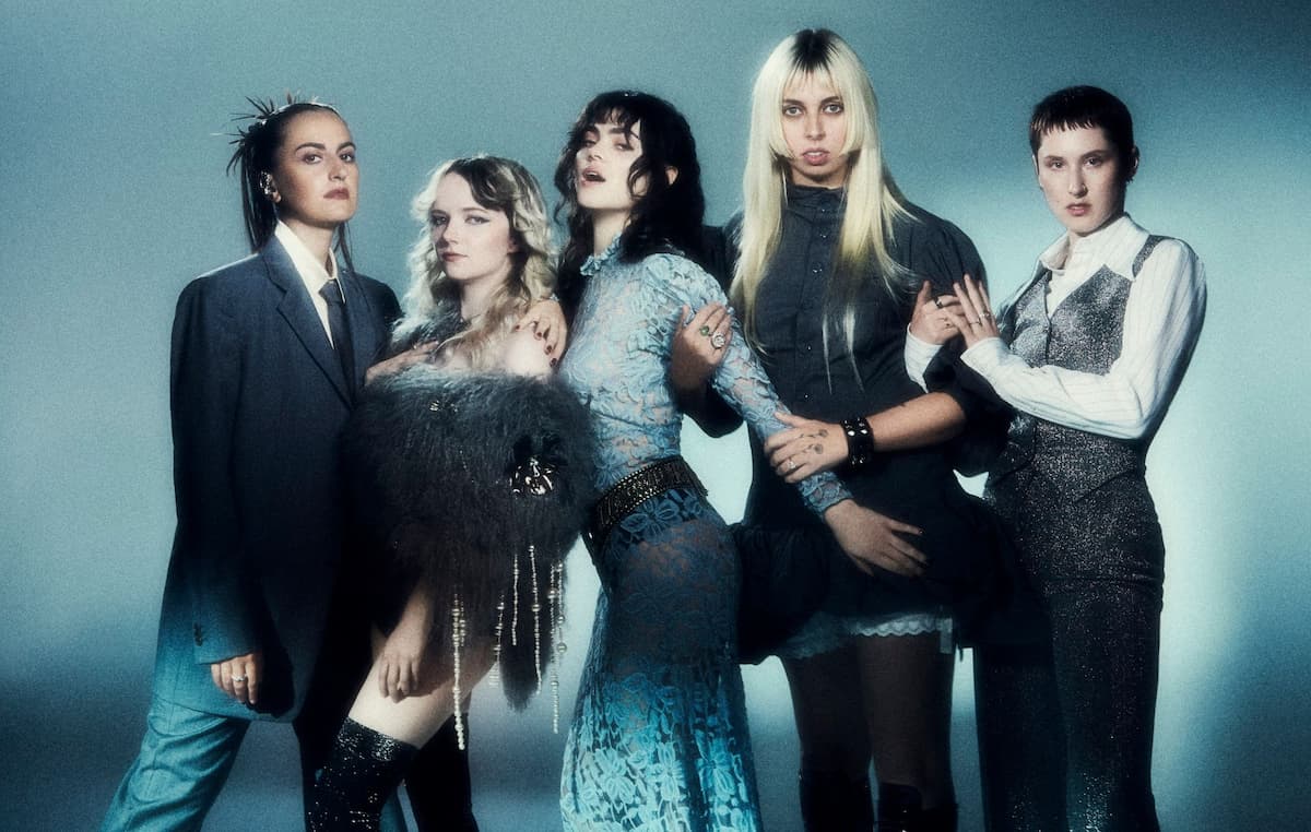 ザ・ラスト・ディナー・パーティー、本日リリースの新作より“Count The