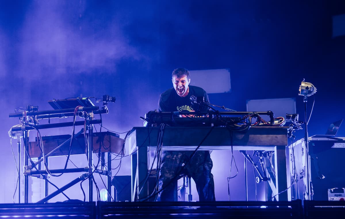 フレッド・アゲイン、楽曲制作時に大切にしていることについて語る
