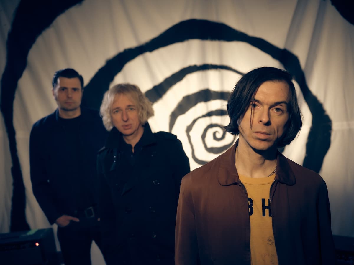 リトル・バーリー、新作のリリースを発表＆新曲“More Bad Miles Of