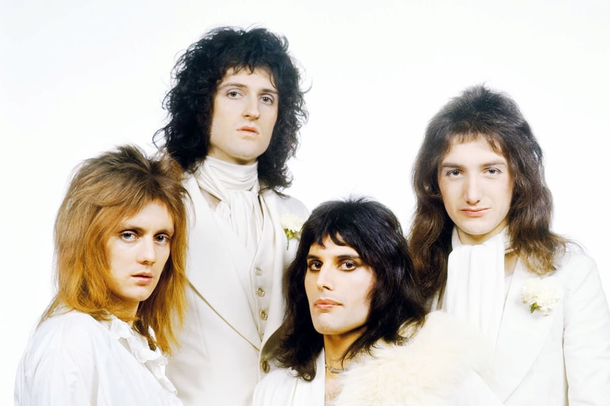 クイーン、セカンド・アルバムの豪華盤が3月27日にリリースされること